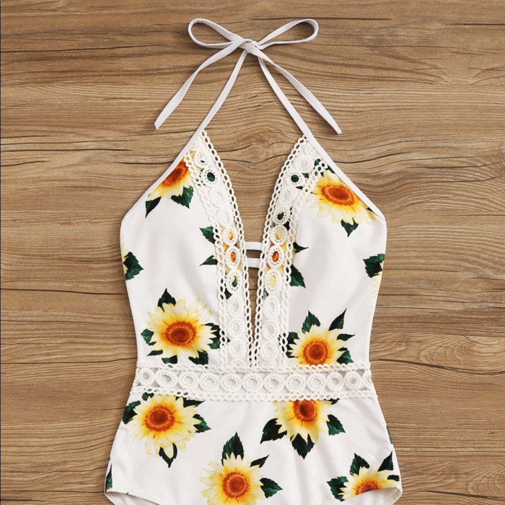 Sunflower 🌻 bikini 🩱